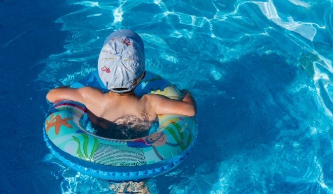 Sécurité enfant piscine - MC Piscine - Monaco - Menton - Eze